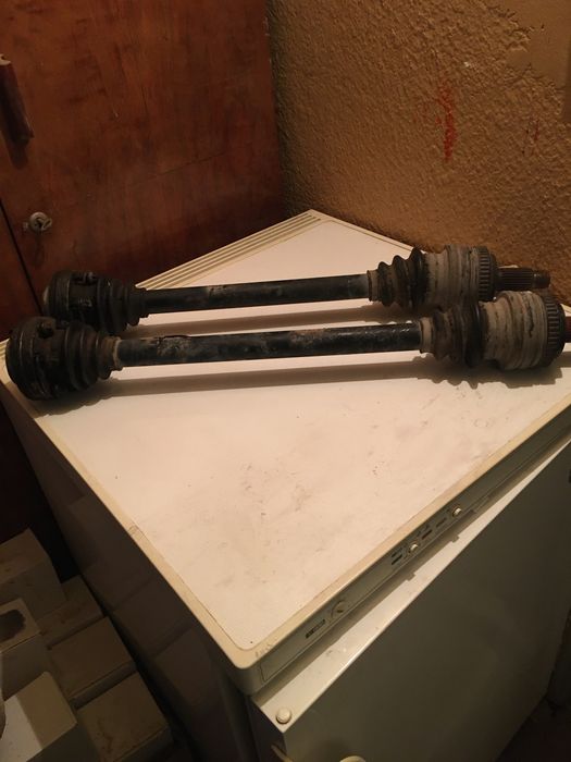 BMW  Е46 Задни полуоски