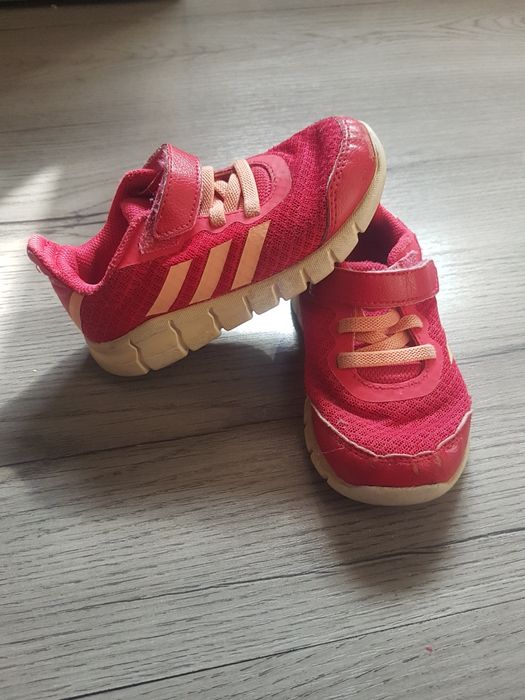 Маратонки Адидас 24н