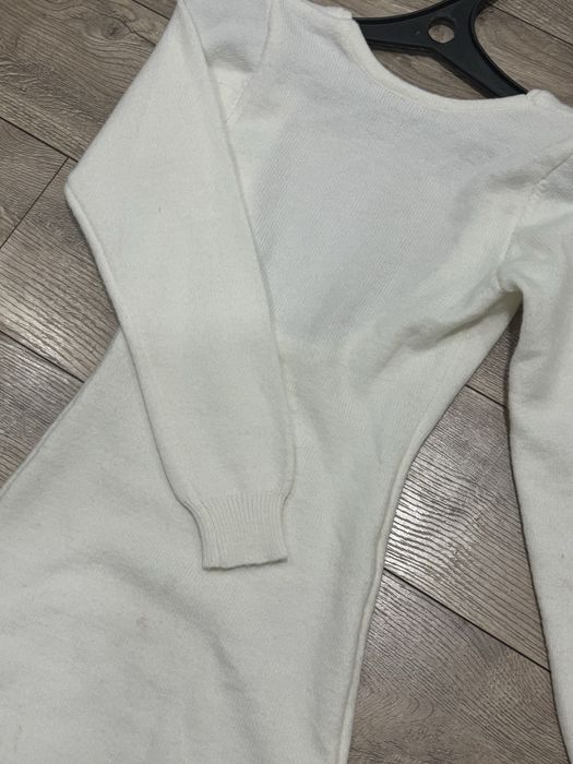 Мини платье с открытой спиной