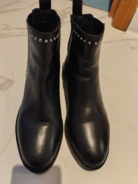 Ghete Gioseppo din piele naturală