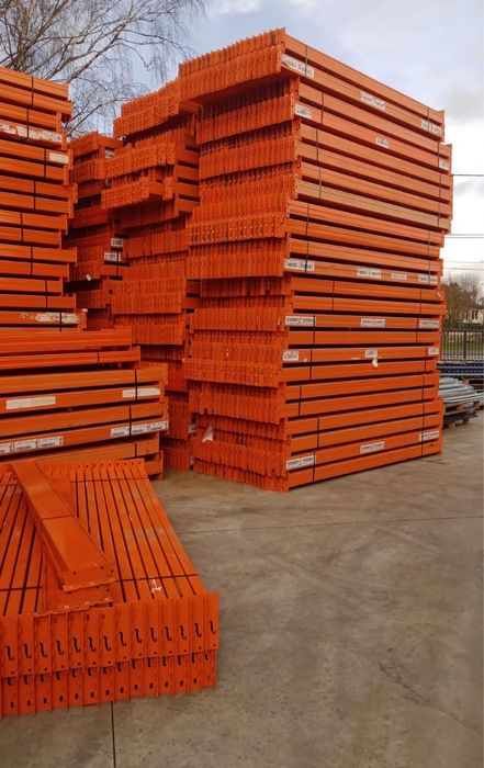 Rafturi metalice industriale reglabile