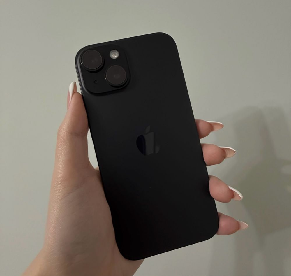 Продам iPhone 15