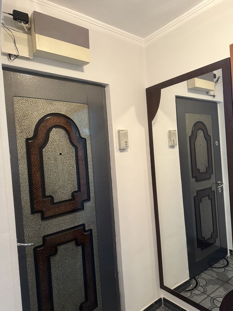 Apartament 2 camere de vanzare decomandat Sector 3