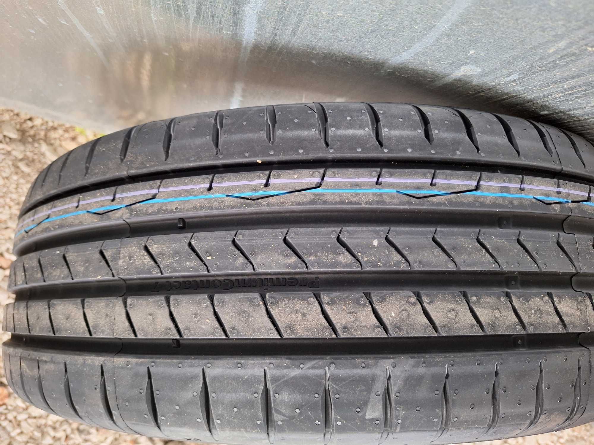 Автомобилни гуми Continental 215/60 R 17 96V RF