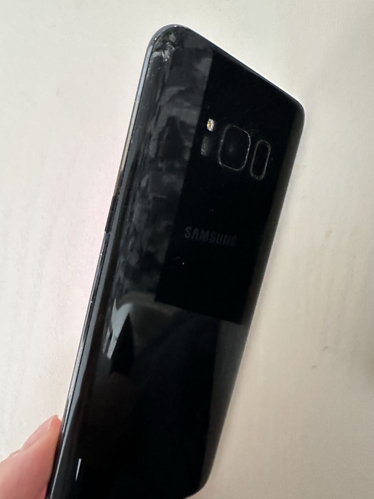 Продам Samsung S8 черный