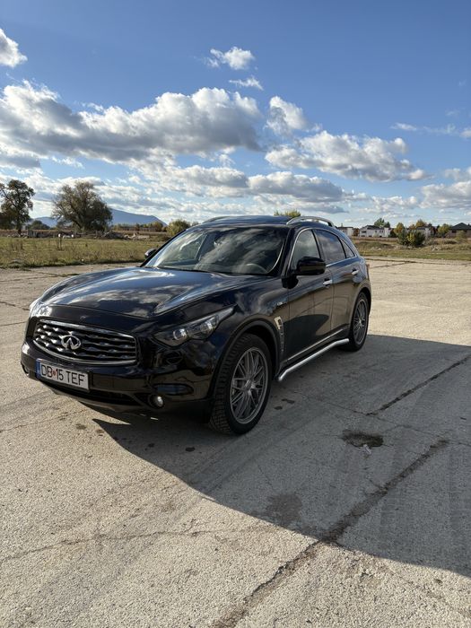 Infiniti fx30d full options