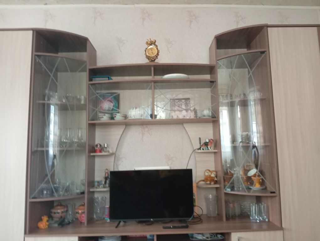 Стенка в отличном состоянии