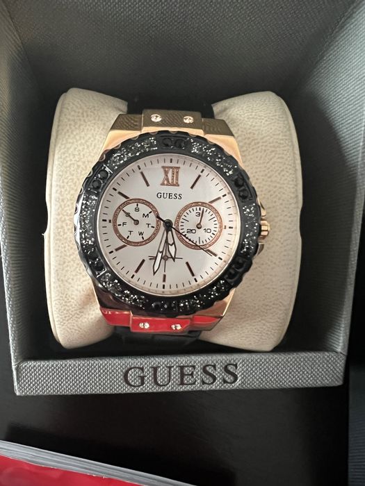 Ceas Guess Limelight