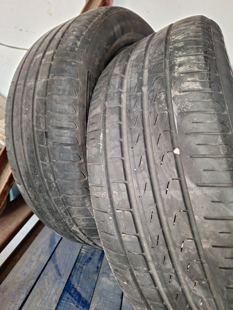 2 броя Летни гуми 215/55 R 17 Pireli 2020 г.