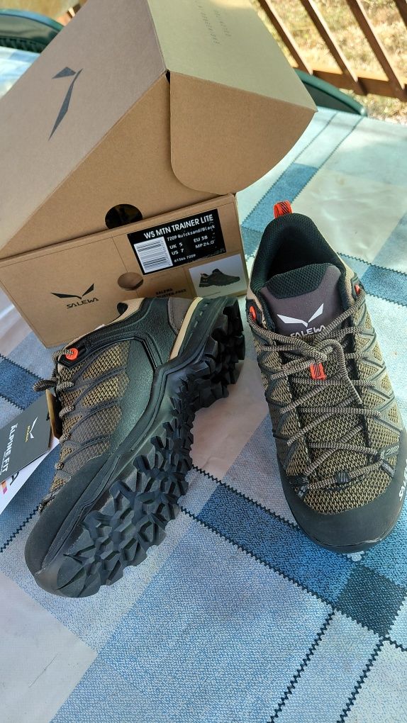 Дамски туристически обувки Salewa WS MTN Trainer Lite – Quicksand/Blac