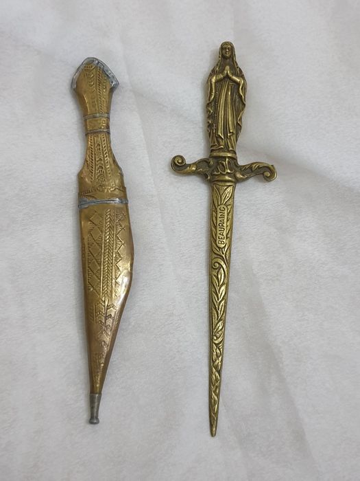 Pumnal vintage oriental