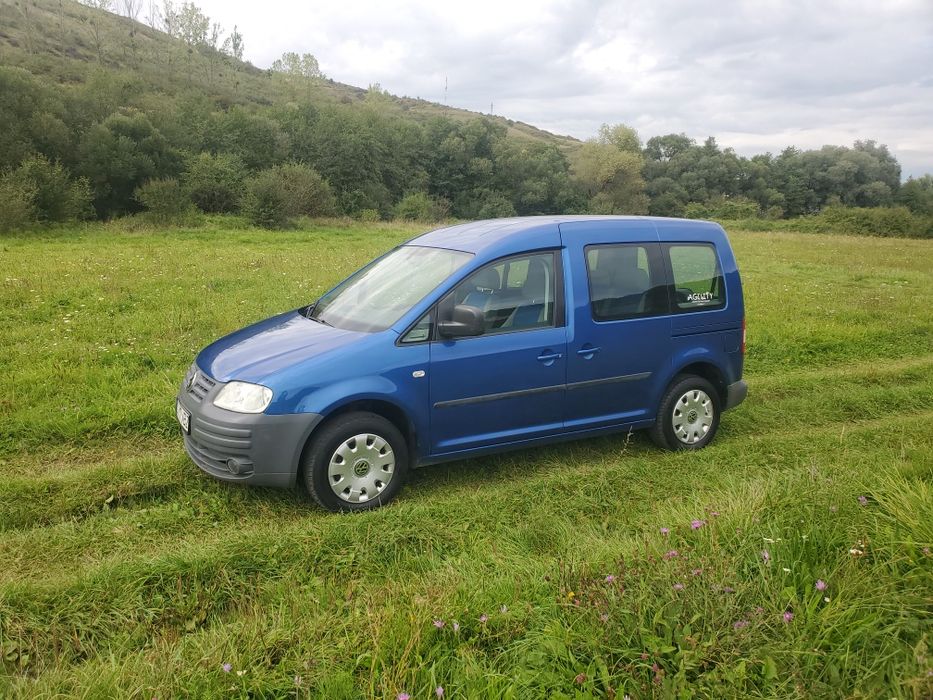 Vând Volkswagen Caddy Life 1,6 benzina+ gpl din 2006