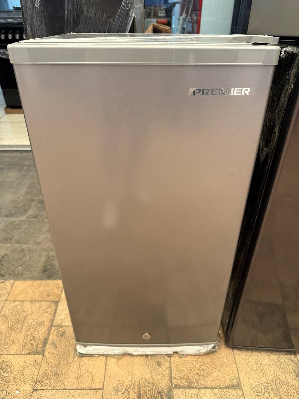 Мини холодильник Primere 85л