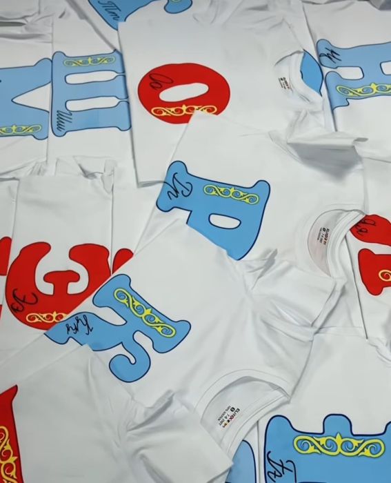 Футболкалар кез келген жазу, фотомен