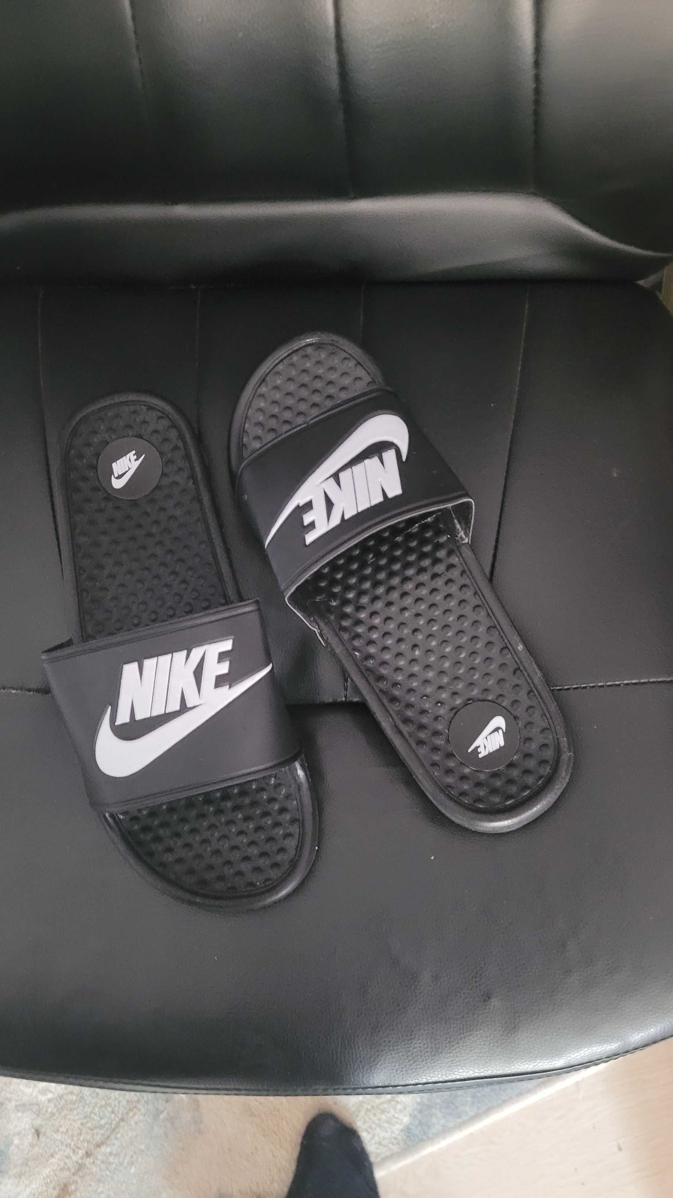 Налични Nike мъжки чехли