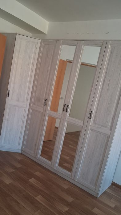 Шкаф спальный 4 дверей