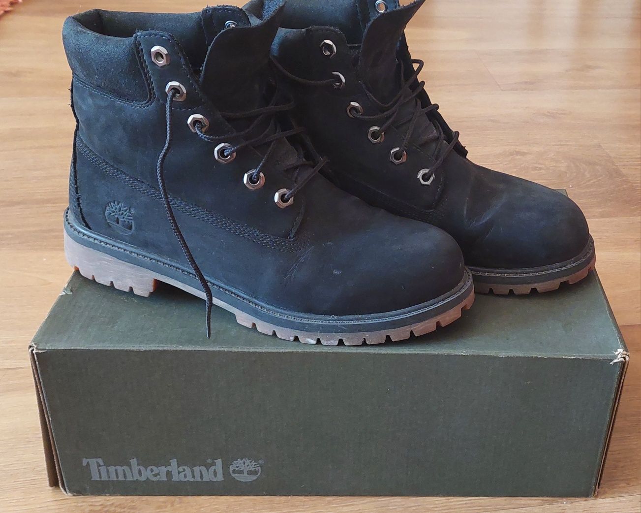 Timbs A14Z0 junior's 6in premium WP boot black