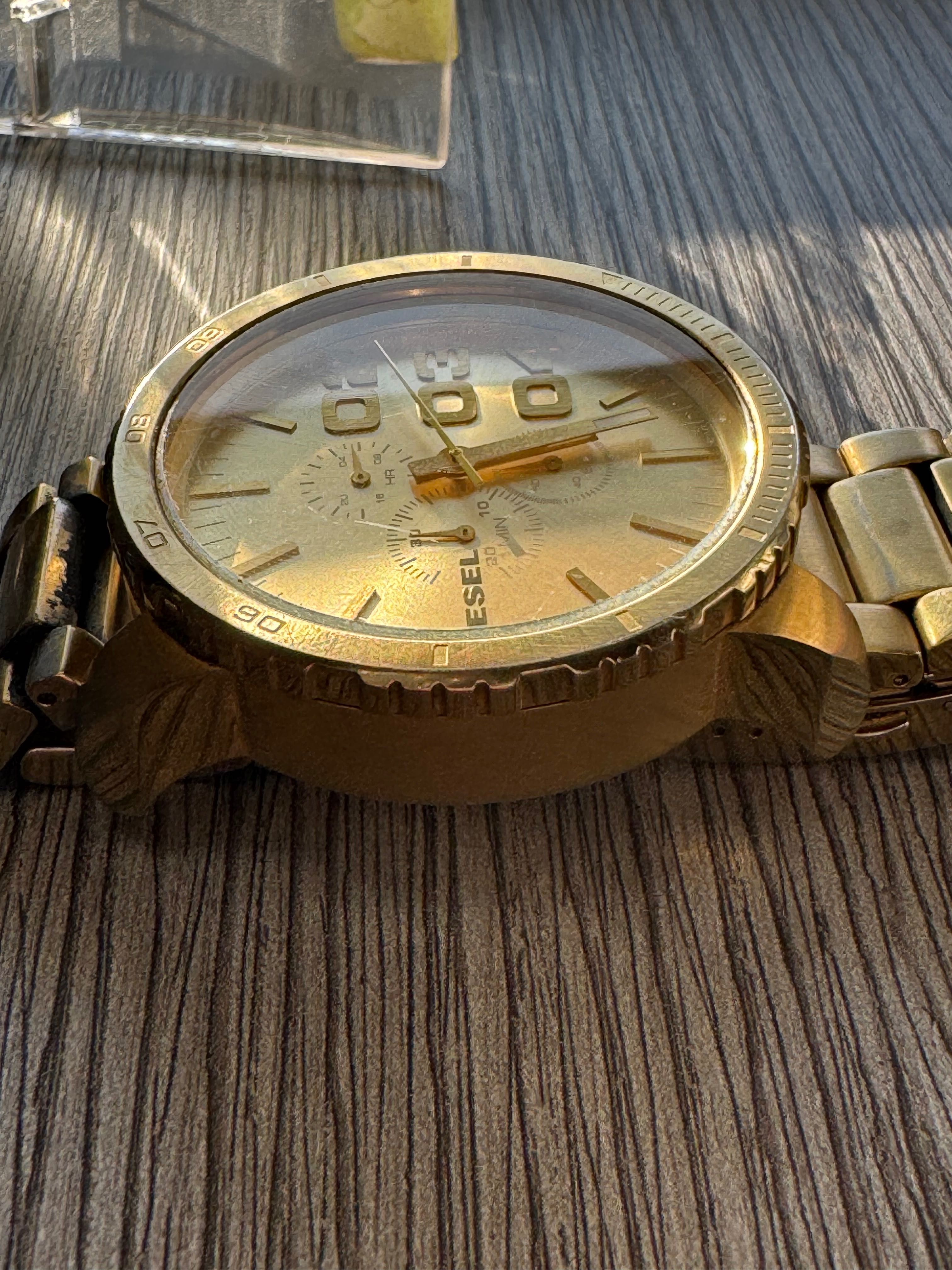 Ръчен часовник Diesel