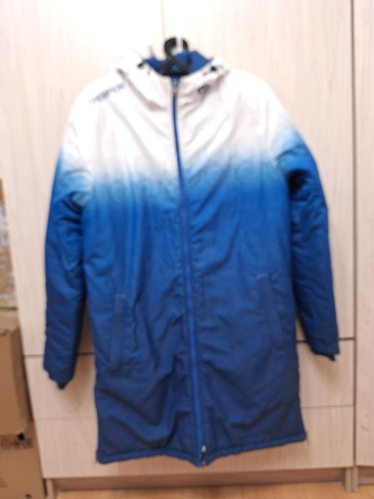 Спортивная зимняя удлиненная куртка 48 рр . Цена 5000