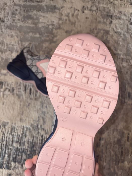 Adidasi Gucci Rhyton - cu factura