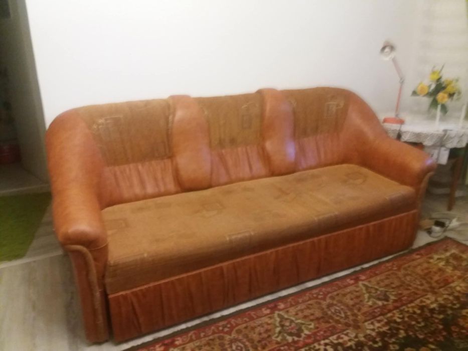 Canapea 3 locuri extensibila