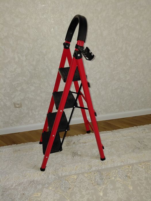 прдам стремянку 1.30 м