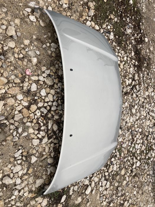 Предни капаци за Тойота Авенсис Т25 2003- 2009г