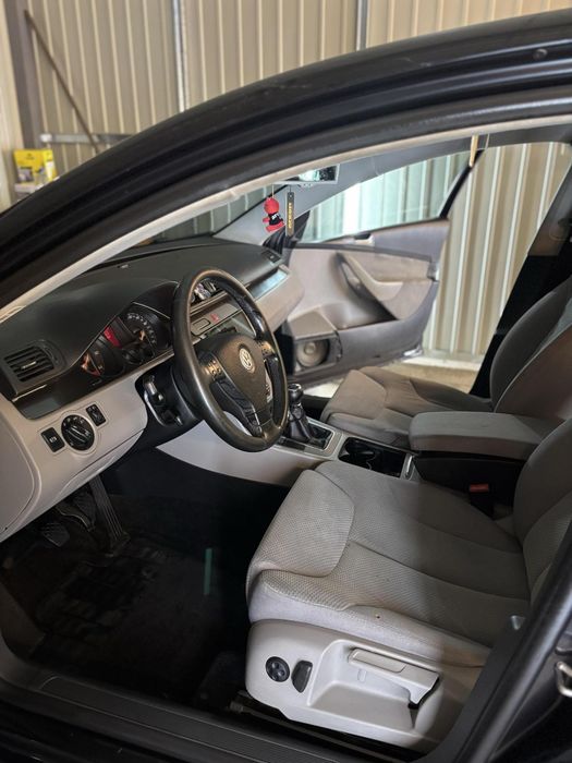 Vând passat b6 2.0