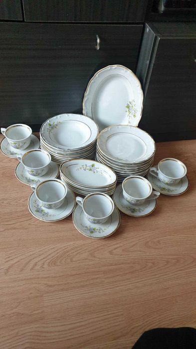 Ретро порцеланов сервиз