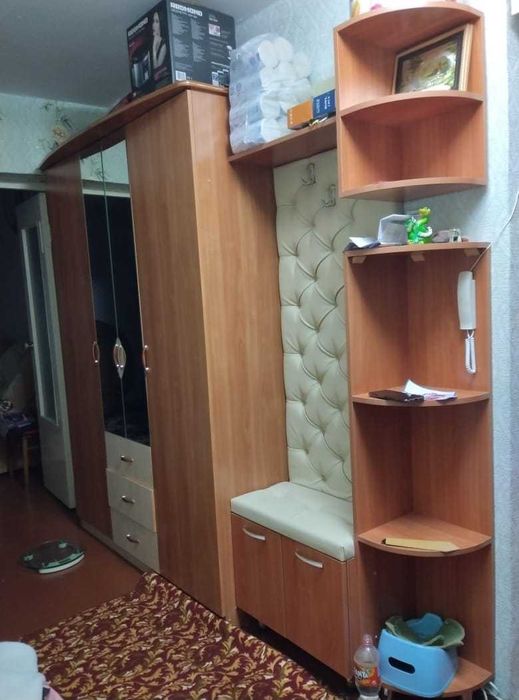 продам шкаф и прихожую