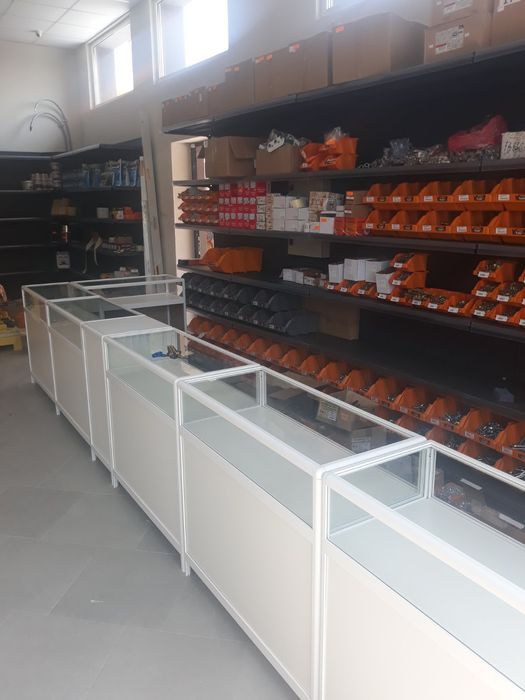 Магазинно, търговско оборудване, ,ниски цени -стилажи, щандове,щендери