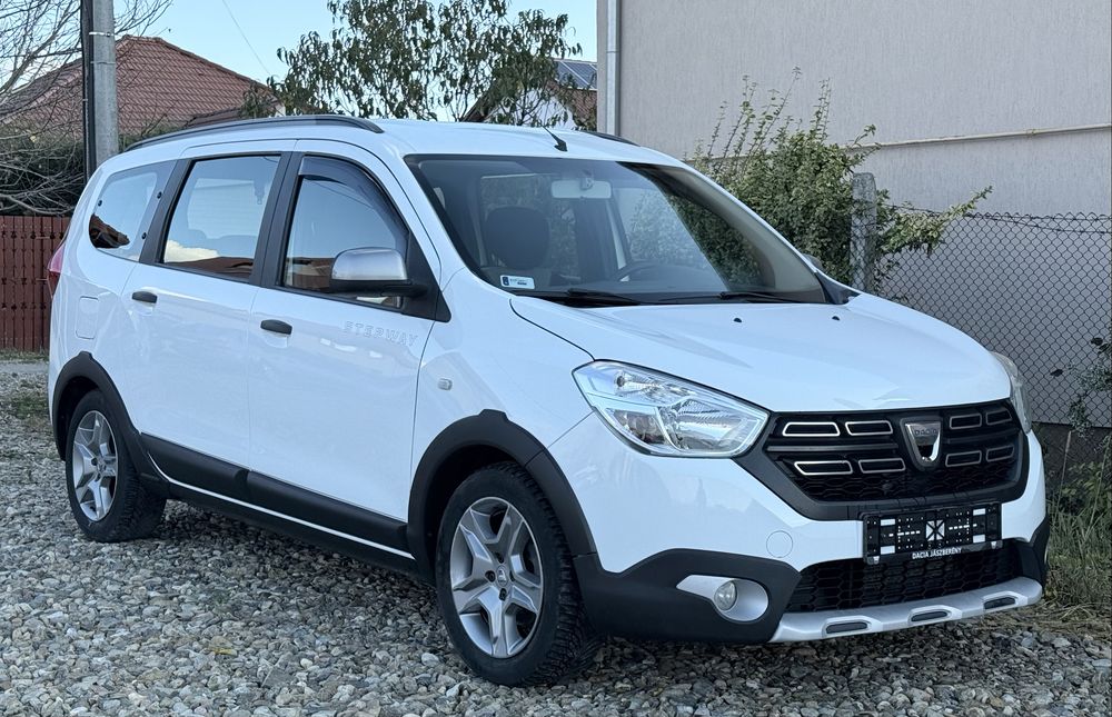 Lodgy Stepway 2020 1.5 d 7 locuri