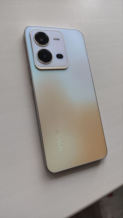 Телефон VIVO V25E