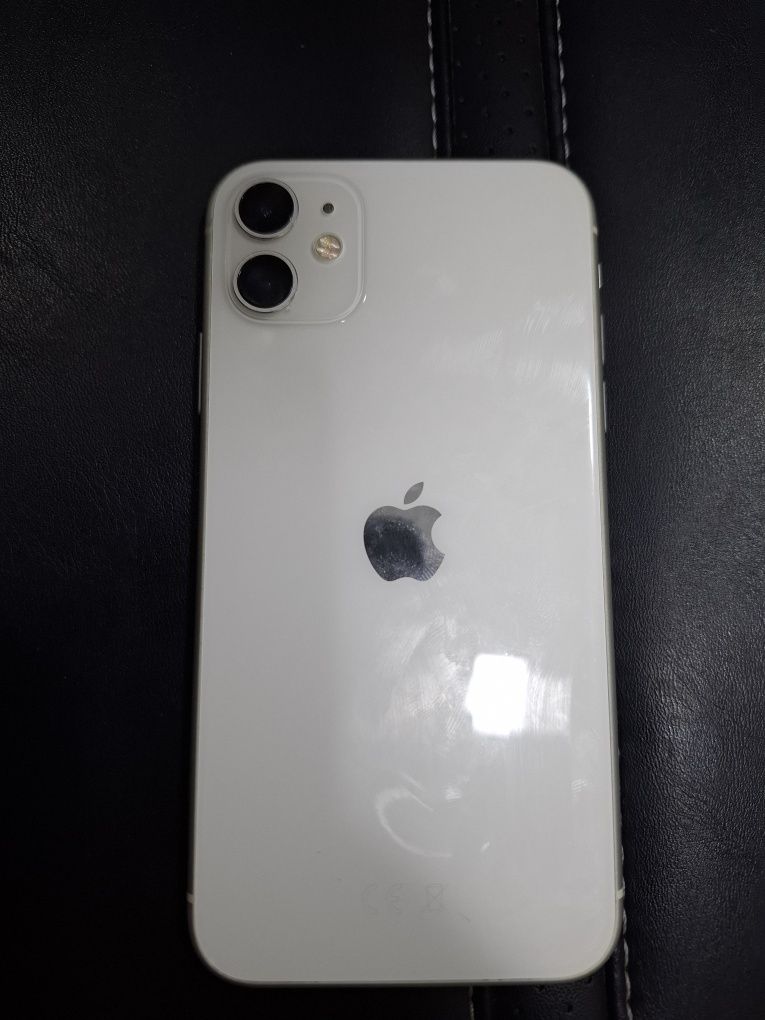 Iphone 11 sotiladi xotira 128gb yomkost 75