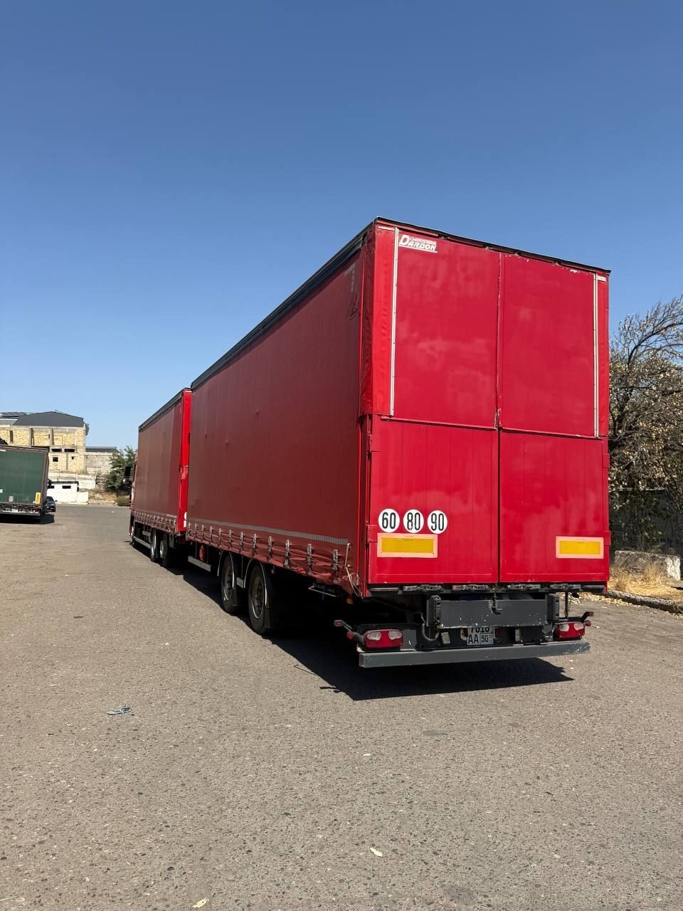 DAF XF EURO 5 паравоз + FRUEHAUF прицеп сотилади