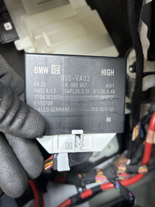 Modul senzori parcare BMW G30