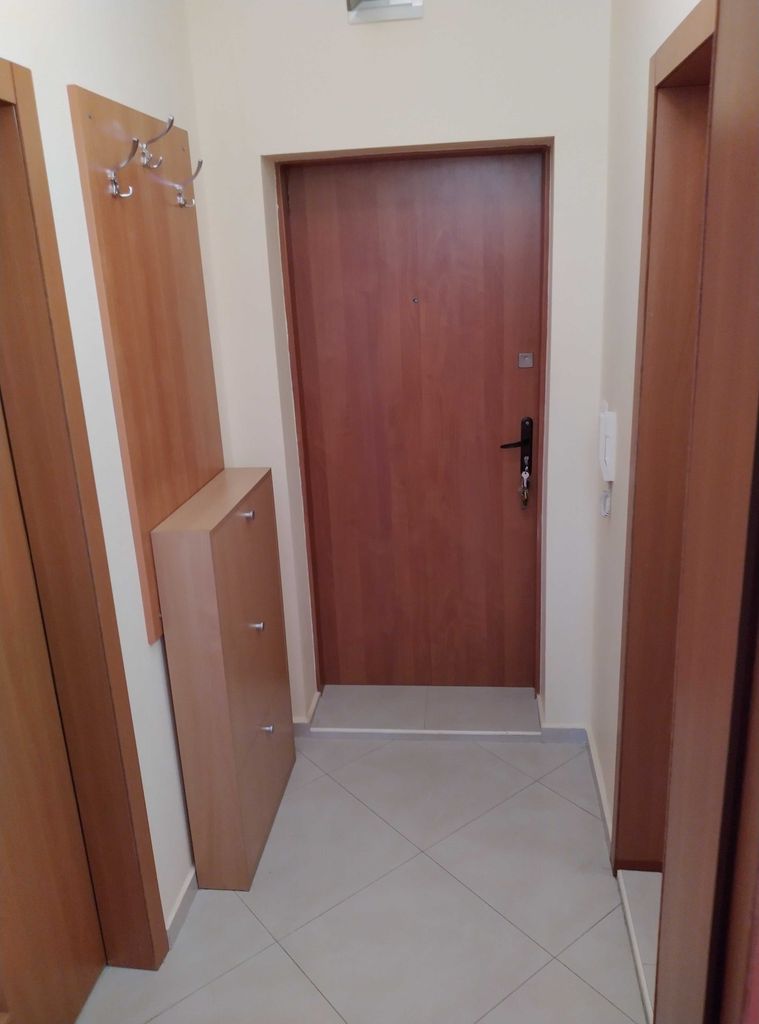 Дава се под наем Двустаен апартамент в Варна, Бриз - 60 кв.м за 418.2 € - Снимка #9