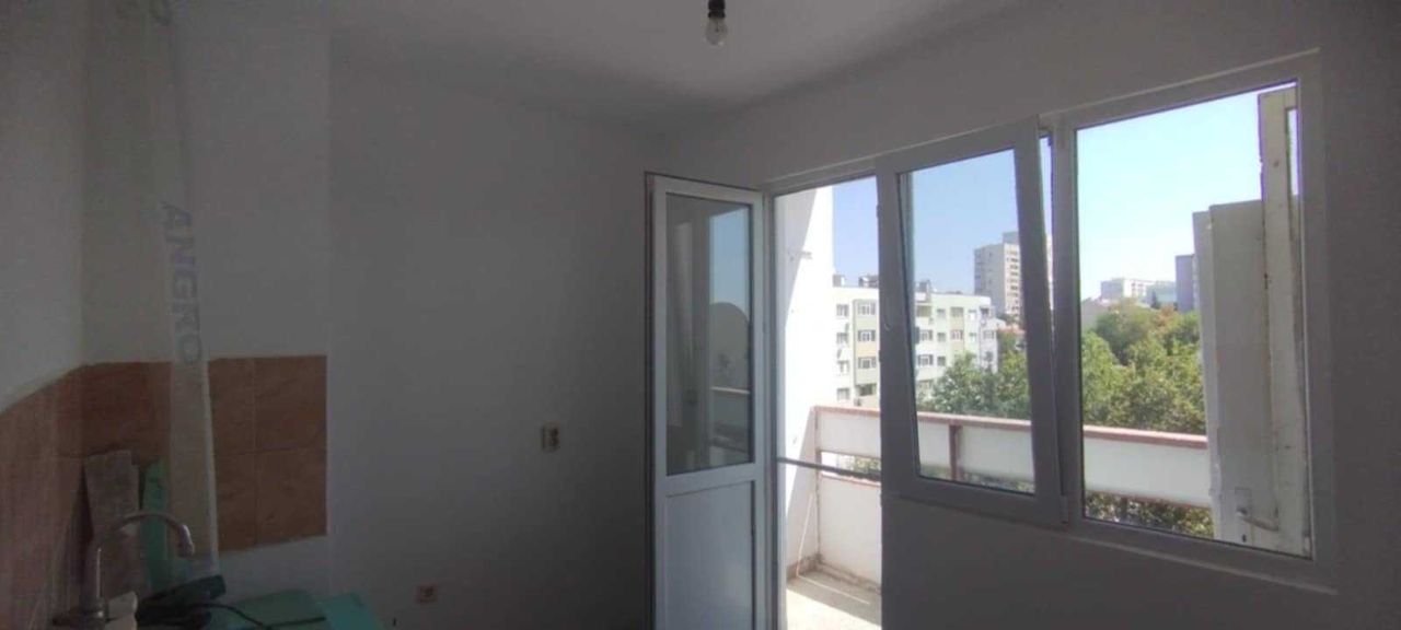 Продава се Едностаен апартамент в Хасково, Бадема - 42 кв.м за 911 €/кв.м - Снимка #6