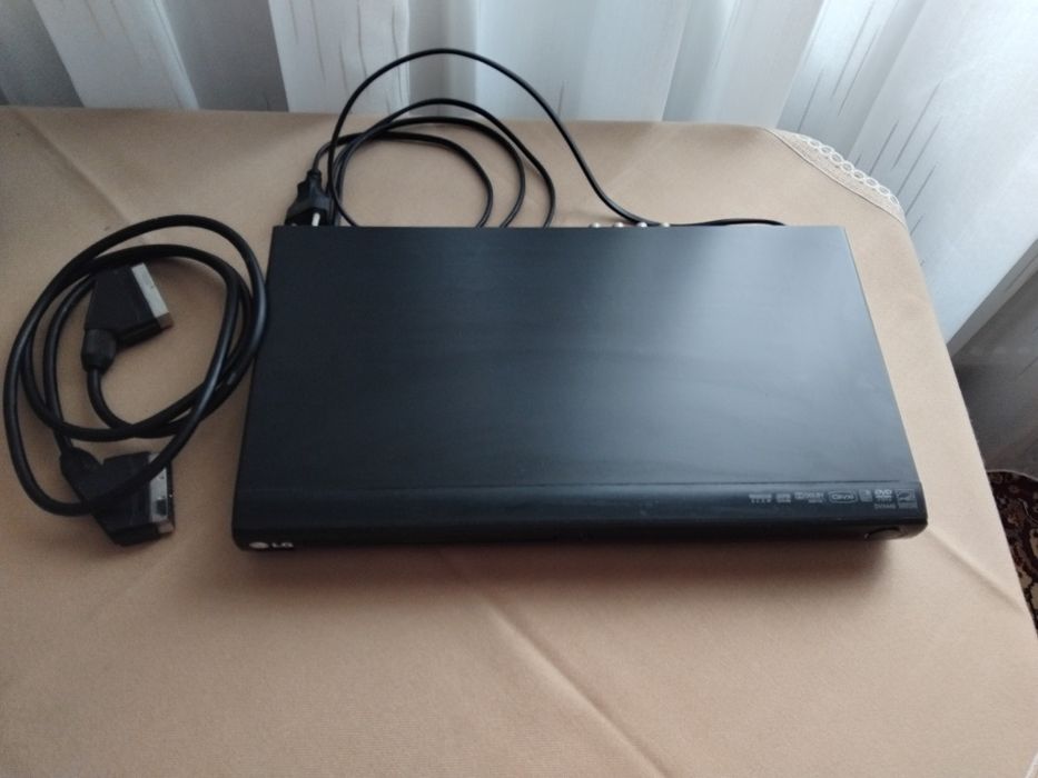 Dvd player LG puțin folosit