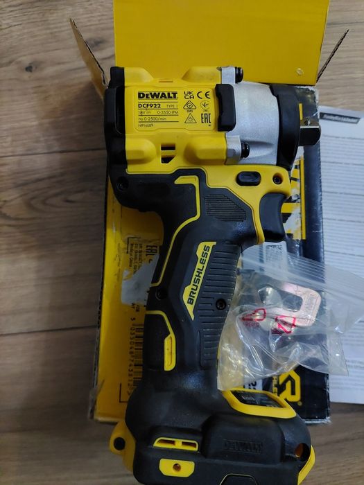 Bormasina impact 1/2 ]patrat dewalt