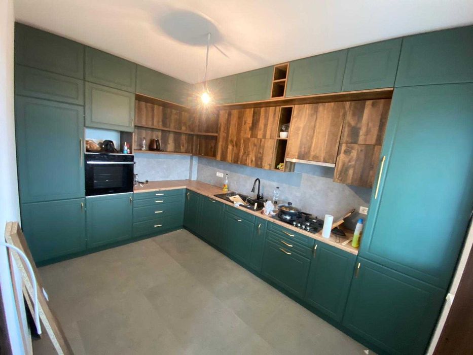 Mobilier la comandă PAL/MDF – bucătării, living, dormitoare, dressing