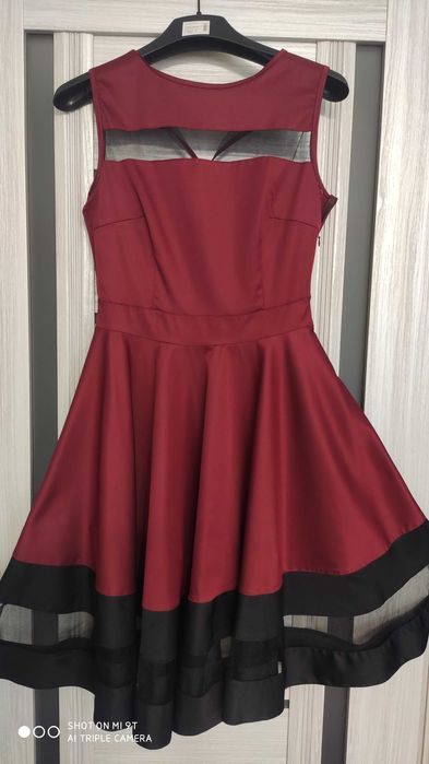 Продам нарядное платье