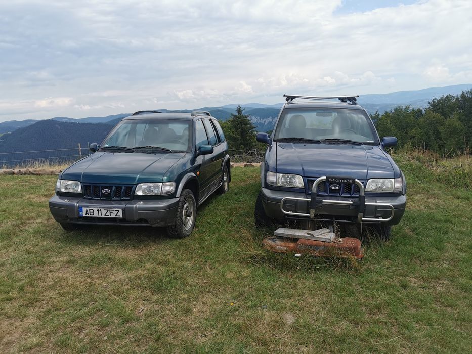 Lot de 2 Kia Sportage 2.0 benzina