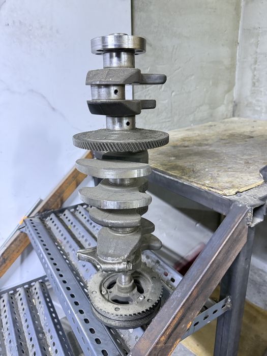 коленвал от мустанга 2019