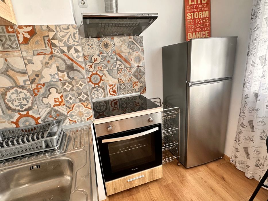 Дава се под наем Едностаен апартамент в Ловеч, Здравец - 41 кв.м за 280.5 € - Снимка #2