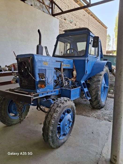 Traktor belarus 80