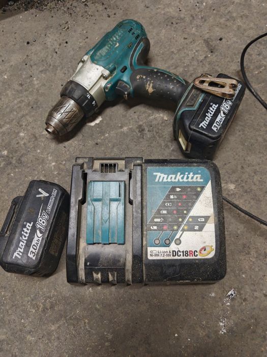 Шуруповерт макита