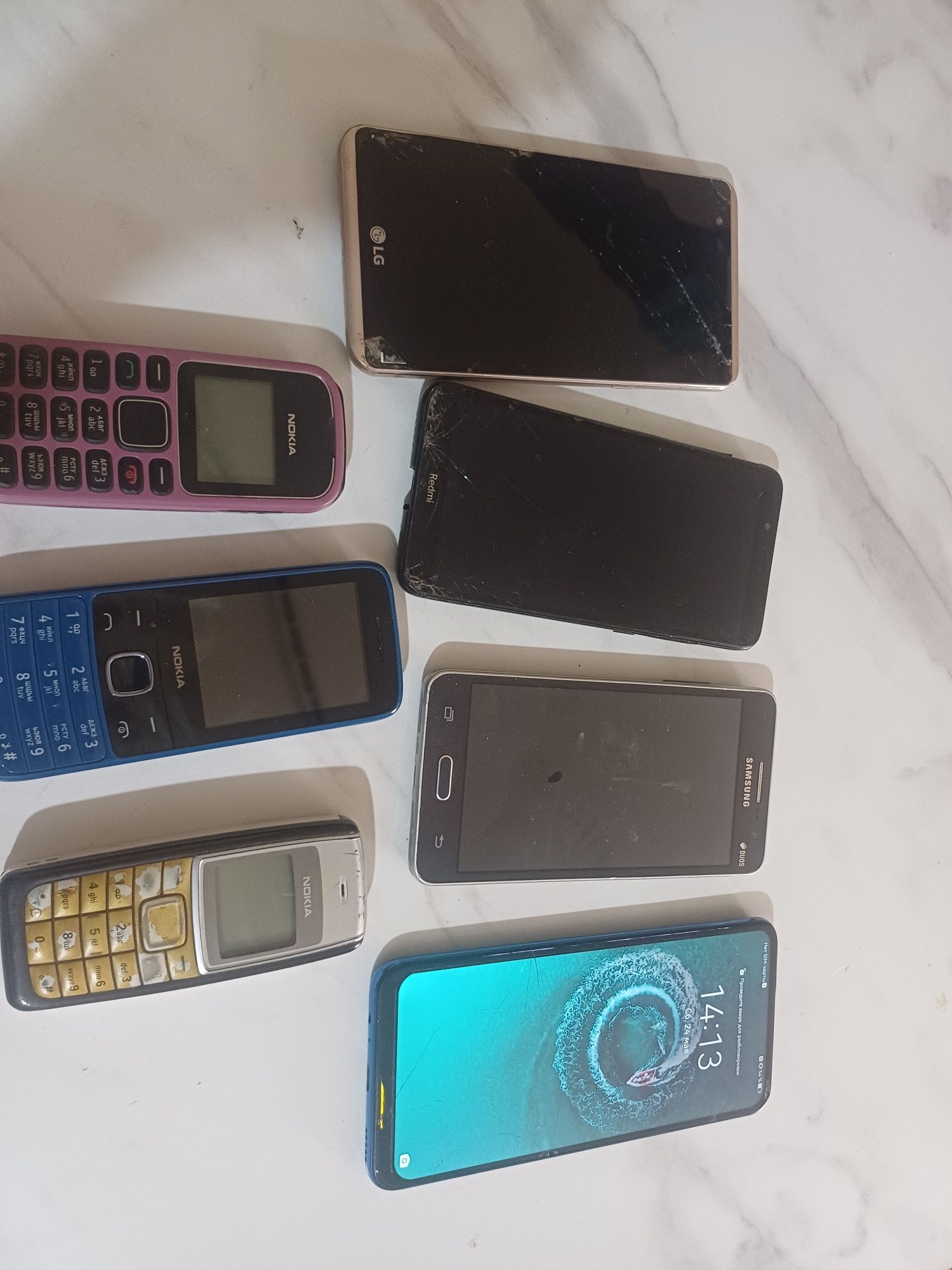 Продам телефоны разные