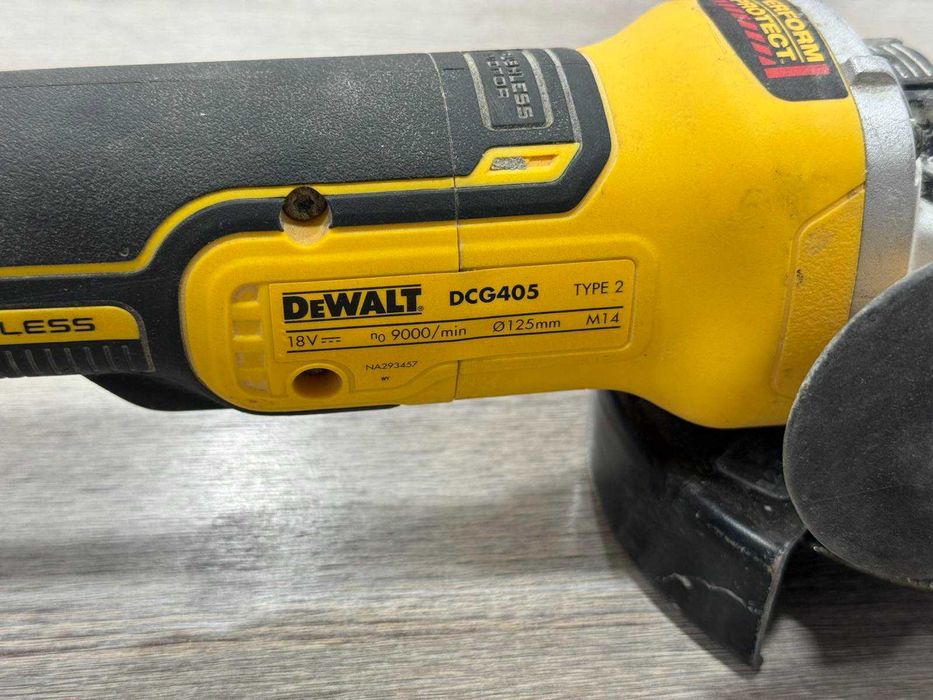 Акумулаторен ъглошлайф DeWALT DCG405