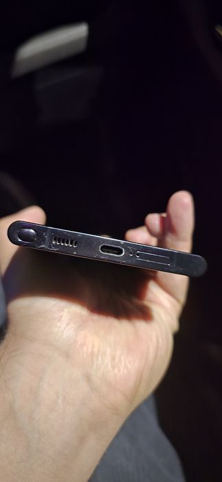 Продаю Samsung Galaxy S22 Ultra